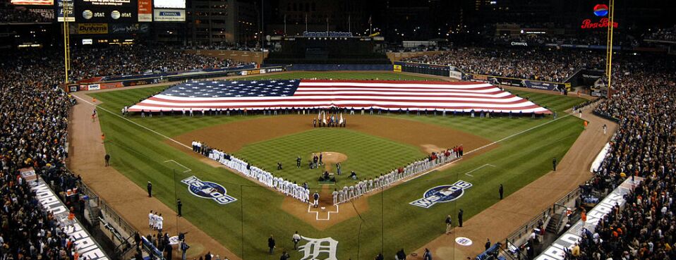 Detroit Tigers Beat Spectator S Suit Over Stadium Tumble
