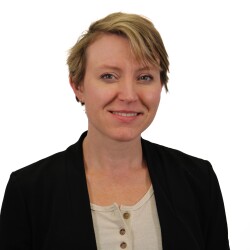 Alicia Cohn headshot