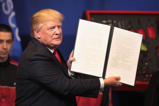 Trump w/ H-1B order dlr 5/16/19