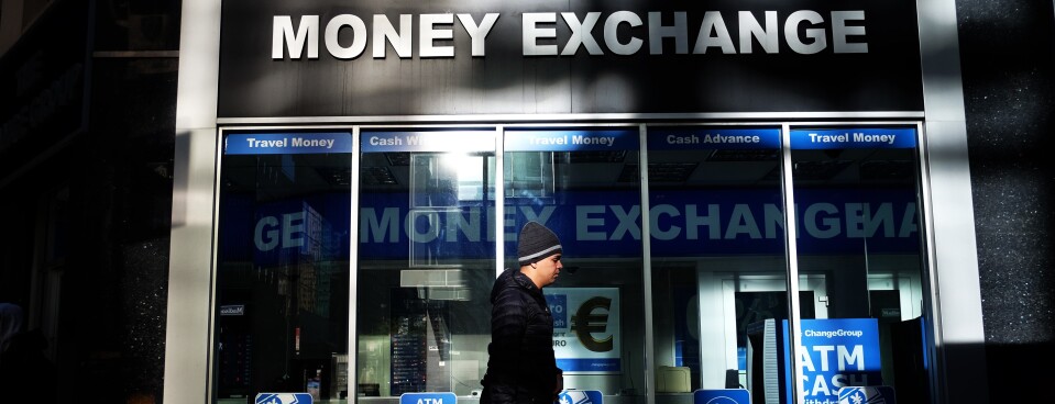 3 forex fee