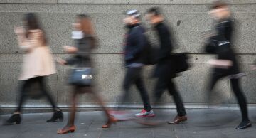 The full Ninth Circuit ruled Feb. 27, 2020 that employers may not rely an employee’s salary history as a defense to claims under the Equal Pay Act that a worker was paid less based on sex.