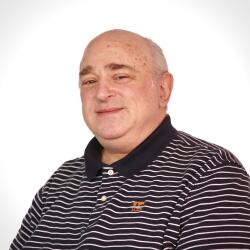 Sam Skolnik headshot