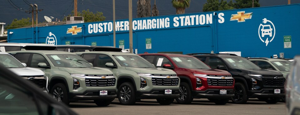 Trump to Ease Mileage Rules in Bid to Curb Rising Car Prices (1)